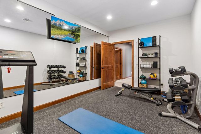 9943 Vagabond Lane N, Maple Grove, MN 55311