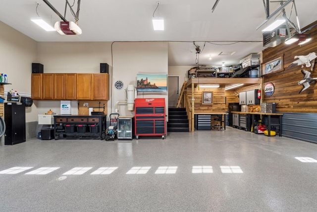 9943 Vagabond Lane N, Maple Grove, MN 55311