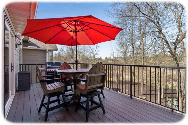 9943 Vagabond Lane N, Maple Grove, MN 55311