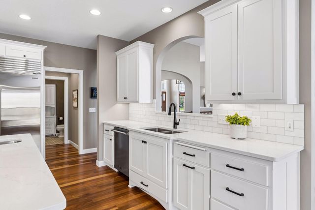 9943 Vagabond Lane N, Maple Grove, MN 55311