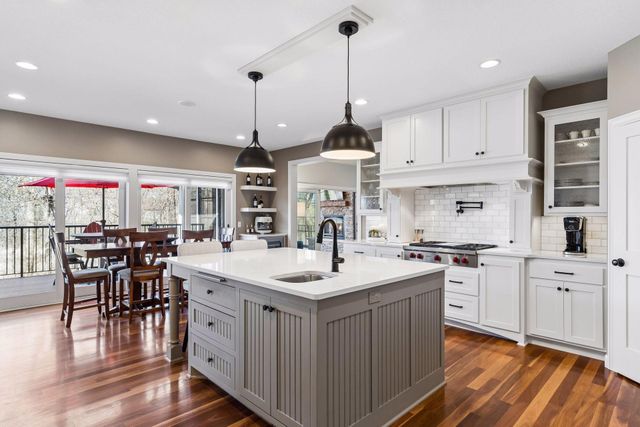 9943 Vagabond Lane N, Maple Grove, MN 55311