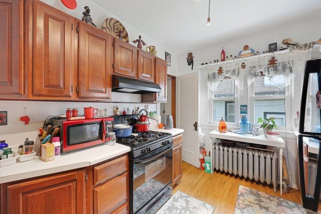 1718 Vincent Avenue N, Minneapolis, MN 55411