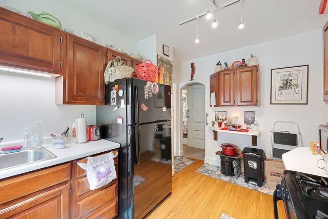 1718 Vincent Avenue N, Minneapolis, MN 55411