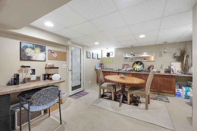 1718 Vincent Avenue N, Minneapolis, MN 55411