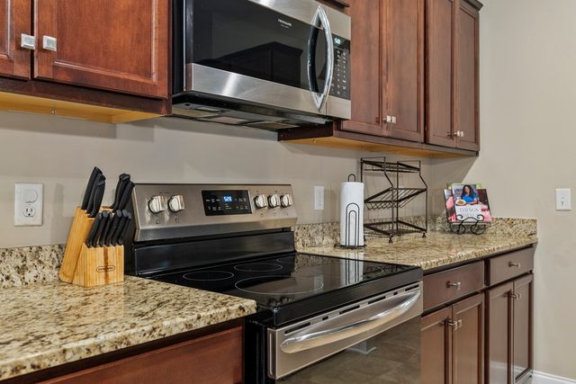 107 Lee Road 2220, Smiths Station, AL 36877