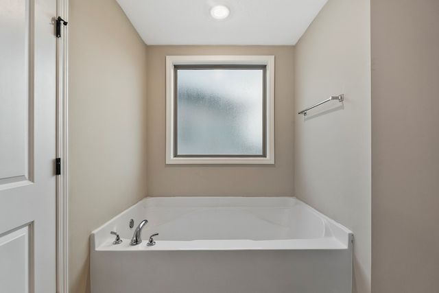 107 Lee Road 2220, Smiths Station, AL 36877