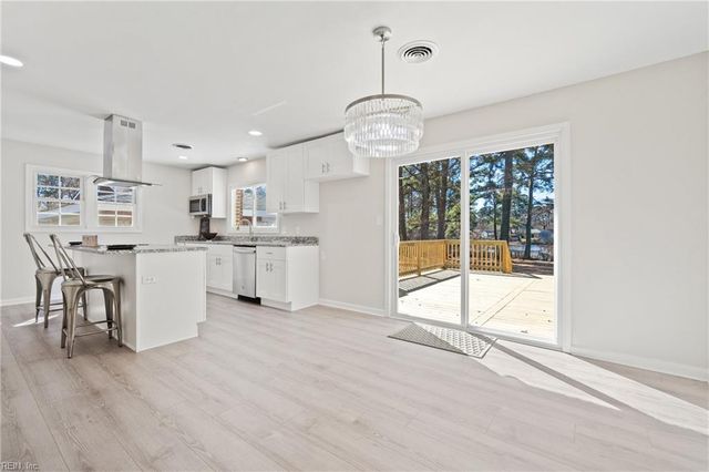 5801 Lathan RD, Norfolk, VA 23502