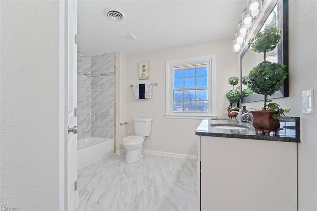 5801 Lathan RD, Norfolk, VA 23502