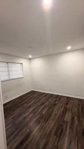 1123 W PROSPECT Road, Fort Lauderdale, FL 33309