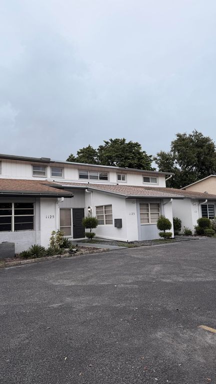 1123 W PROSPECT Road, Fort Lauderdale, FL 33309