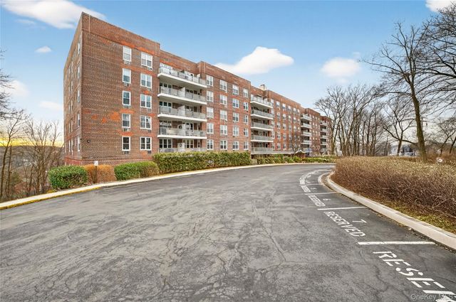 222 Martling Avenue 3-R, Tarrytown, NY 10591