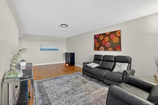 222 Martling Avenue 3-R, Tarrytown, NY 10591