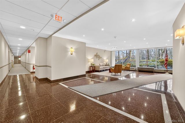 222 Martling Avenue 3-R, Tarrytown, NY 10591