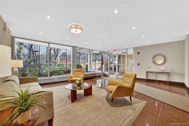 222 Martling Avenue 3-R, Tarrytown, NY 10591