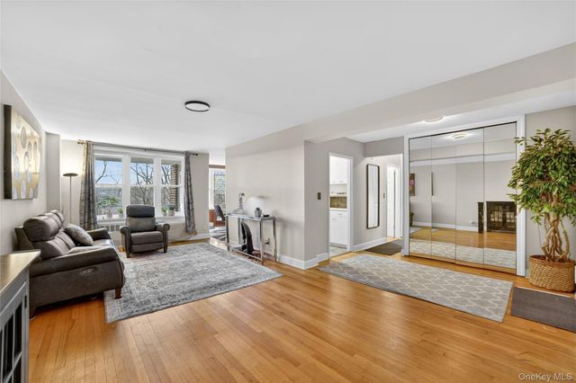 222 Martling Avenue 3-R, Tarrytown, NY 10591