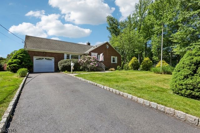 27 Shawnee Rd, Cranford Twp., NJ 07016
