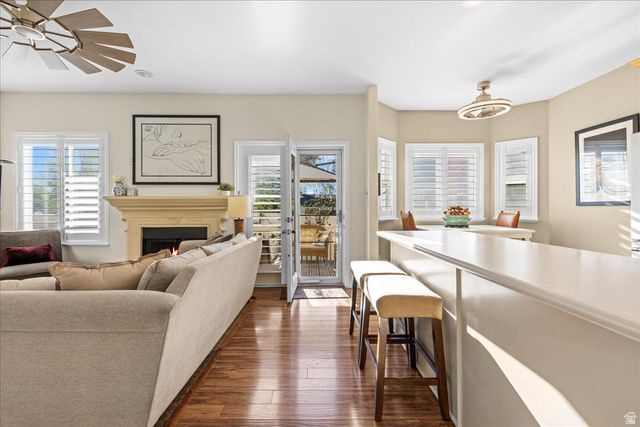 7824 S SEQUOIA TREE LN, Sandy, UT 84094