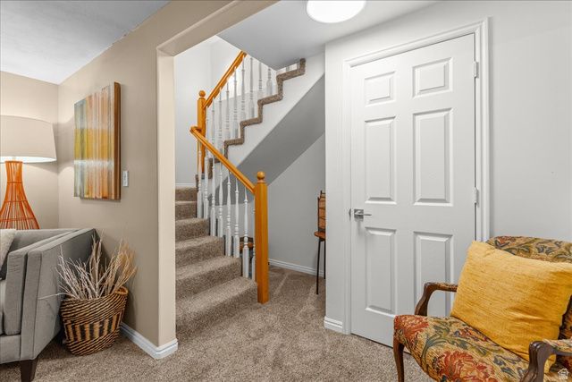 7824 S SEQUOIA TREE LN, Sandy, UT 84094