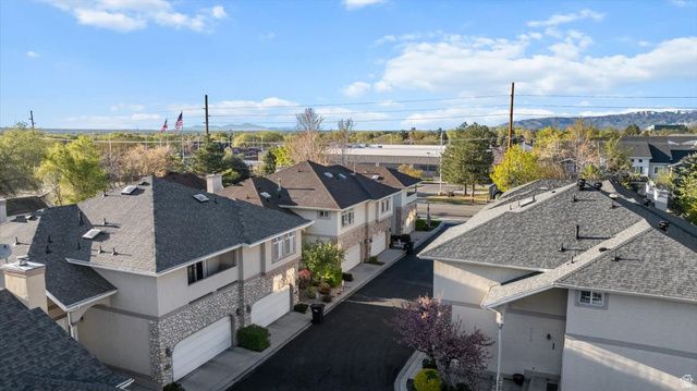 7824 S SEQUOIA TREE LN, Sandy, UT 84094