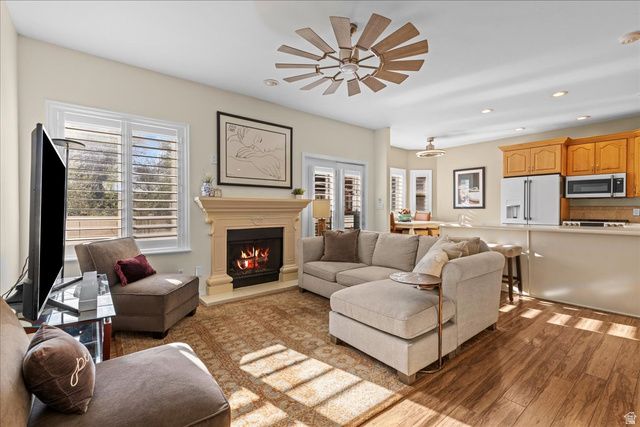 7824 S SEQUOIA TREE LN, Sandy, UT 84094