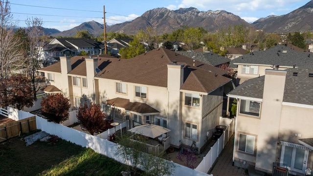 7824 S SEQUOIA TREE LN, Sandy, UT 84094