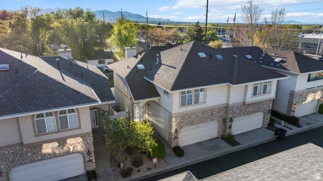 7824 S SEQUOIA TREE LN, Sandy, UT 84094