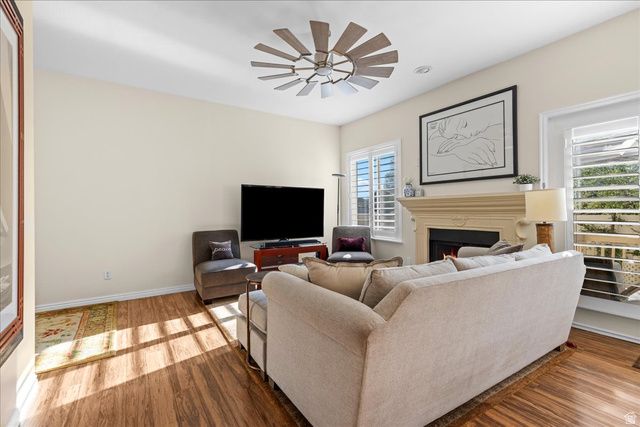7824 S SEQUOIA TREE LN, Sandy, UT 84094
