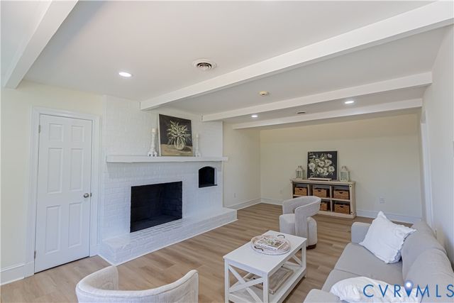 9256 Shannon Rd, Mechanicsville, VA 23116