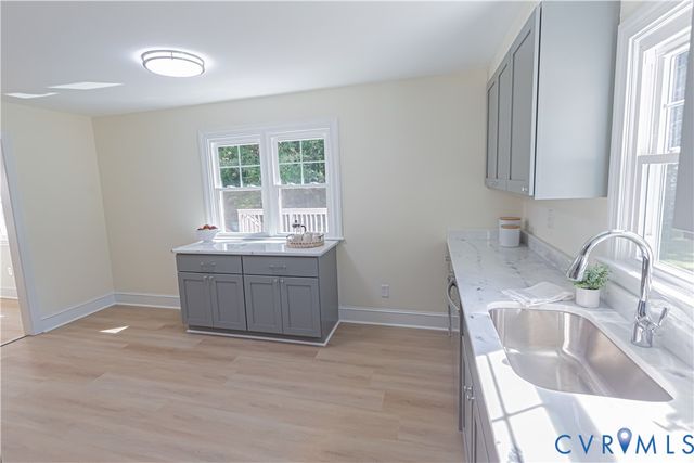 9256 Shannon Rd, Mechanicsville, VA 23116