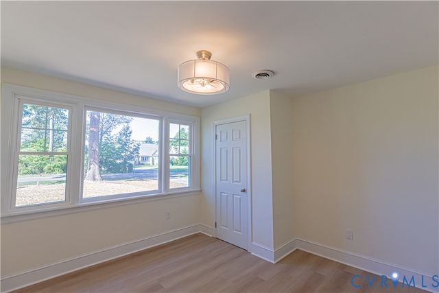 9256 Shannon Rd, Mechanicsville, VA 23116