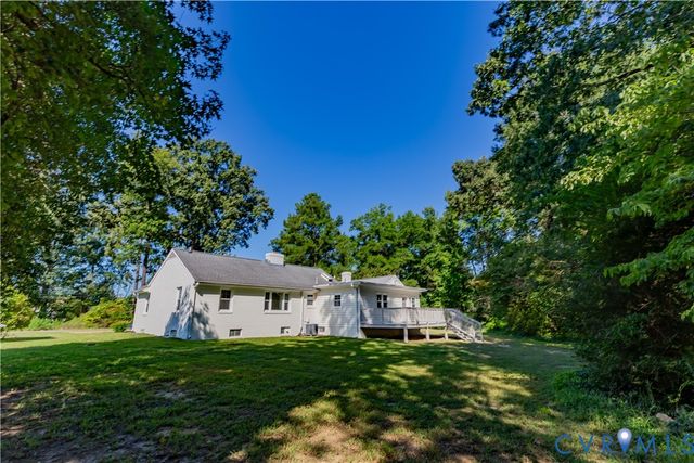 9256 Shannon Rd, Mechanicsville, VA 23116