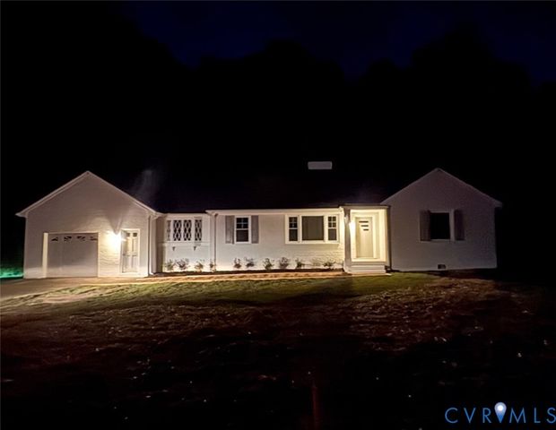 9256 Shannon Rd, Mechanicsville, VA 23116
