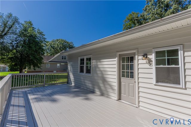9256 Shannon Rd, Mechanicsville, VA 23116