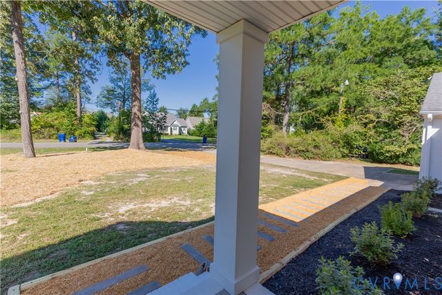 9256 Shannon Rd, Mechanicsville, VA 23116
