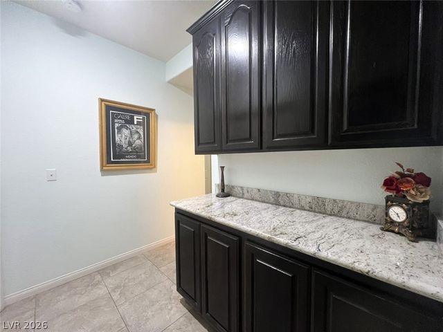7908 Waterfalls Avenue, Las Vegas, NV 89128