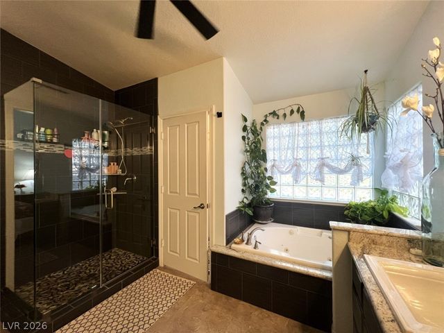 7908 Waterfalls Avenue, Las Vegas, NV 89128