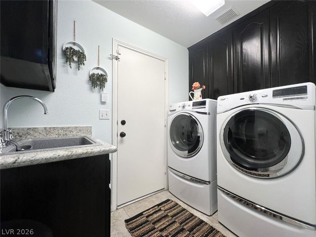7908 Waterfalls Avenue, Las Vegas, NV 89128