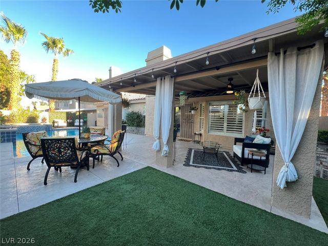 7908 Waterfalls Avenue, Las Vegas, NV 89128