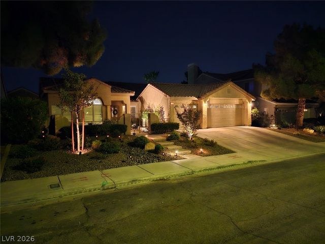 7908 Waterfalls Avenue, Las Vegas, NV 89128
