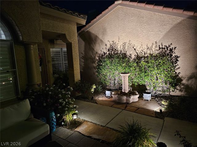 7908 Waterfalls Avenue, Las Vegas, NV 89128