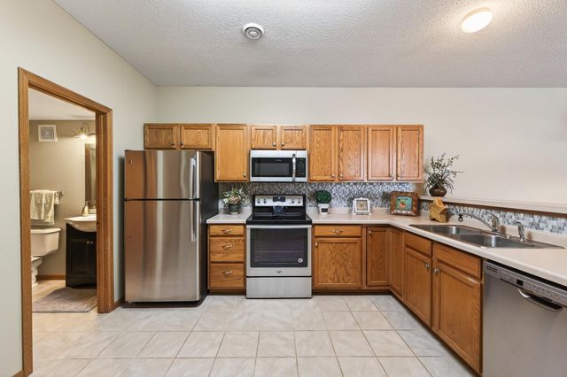 13040 Europa Trail Way N G, Hugo, MN 55038