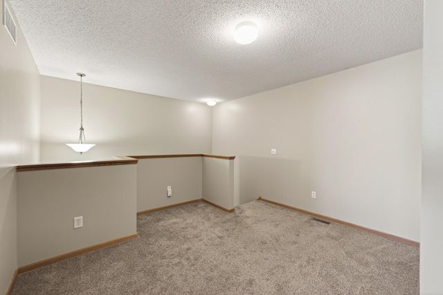 13040 Europa Trail Way N G, Hugo, MN 55038