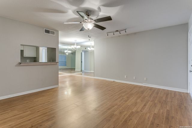 8401 N New Braunfels Ave Apt 207, San Antonio, TX 78209