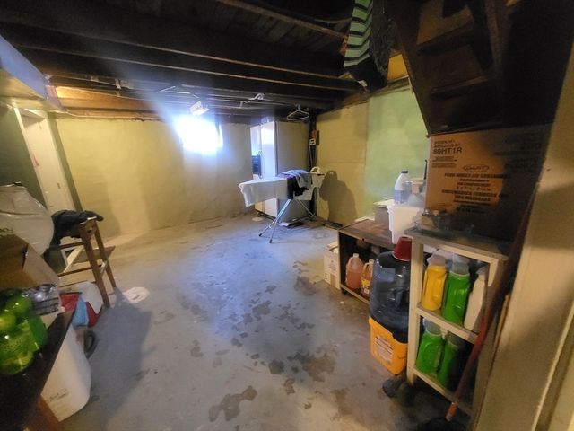 438 School St, Stoughton, MA 02072