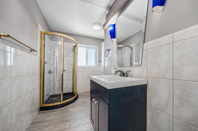 2611 NE 16th Street, Pompano Beach, FL 33062