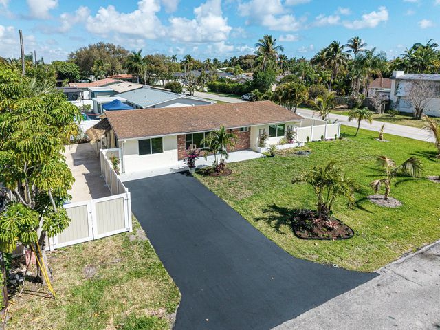 2611 NE 16th Street, Pompano Beach, FL 33062