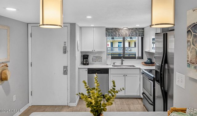 1275 Ocean Shore Blvd Apt 206, Ormond Beach, FL 32176