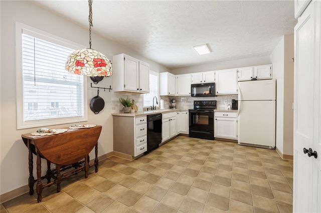 6316 Bentley Drive, Victor, NY 14564