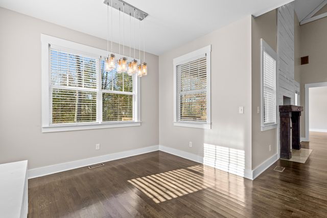 1882 Crabtree Rd, Hixson, TN 37343