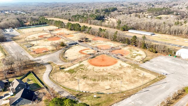 1882 Crabtree Rd, Hixson, TN 37343